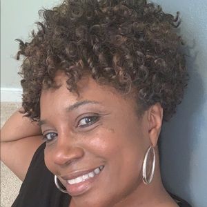 Meet your Posher, Lynette